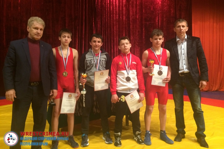 В Бахчисарайском районе прошел Всероссийский борцовский турнир среди младших юношей