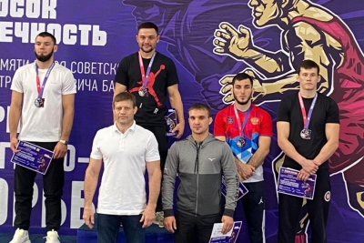 У крымских борцов-классиков – две медали на Всероссийском турнире в Новосибирске