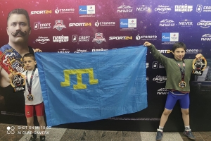 У юных крымских борцов – три «золота» в дебютных соревнованиях «Школьной Лиги Поддубного»