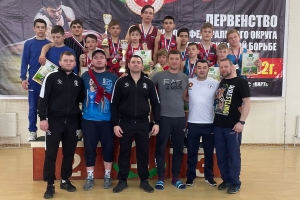У сборной Крыма – 12 медалей на первенстве ЮФО по греко-римской борьбе среди юношей до 16 лет!
