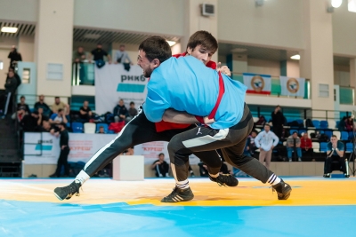 В Симферополе определились победители Всекрымского турнира по борьбе на поясах «Куреш-2022»