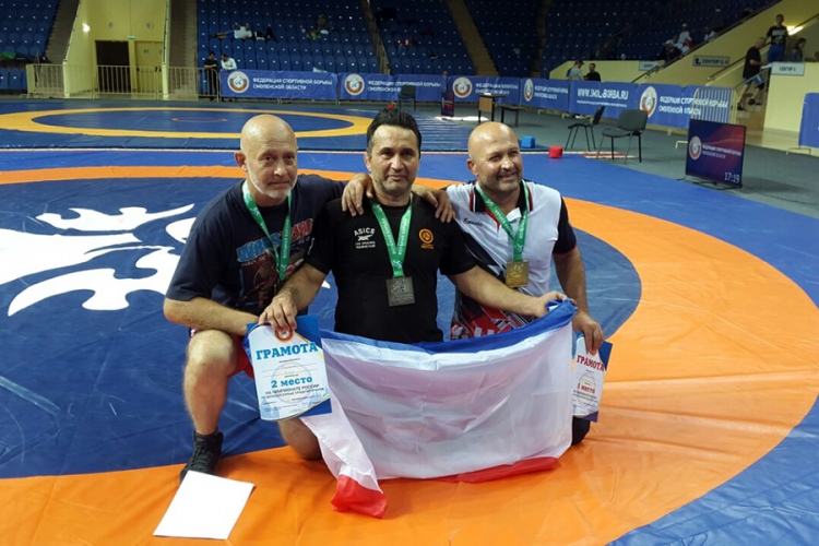 Энвер Федосов – серебряный призер чемпионата России по вольной борьбе среди ветеранов!