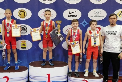Пять медалей завоевали юные крымские борцы на турнире в Новороссийске
