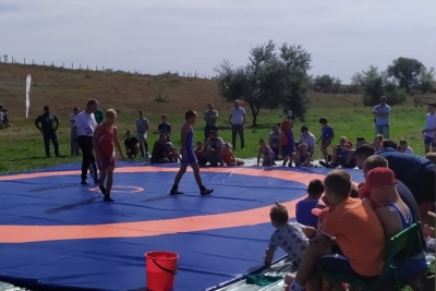 В Бахчисарайском районе прошел юбилейный борцовский турнир памяти Николая Гунько