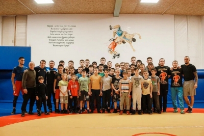 Эмин Сефершаев и Александр Комаров провели открытую тренировку в симферопольском спортклубе «Фрегат»