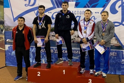 Сборная Крыма завоевала девять медалей на чемпионате ЮФО по греко-римской борьбе в Севастополе