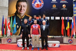 Симферополец Эмин Сефершаев – победитель международного борцовского турнира в Суздале