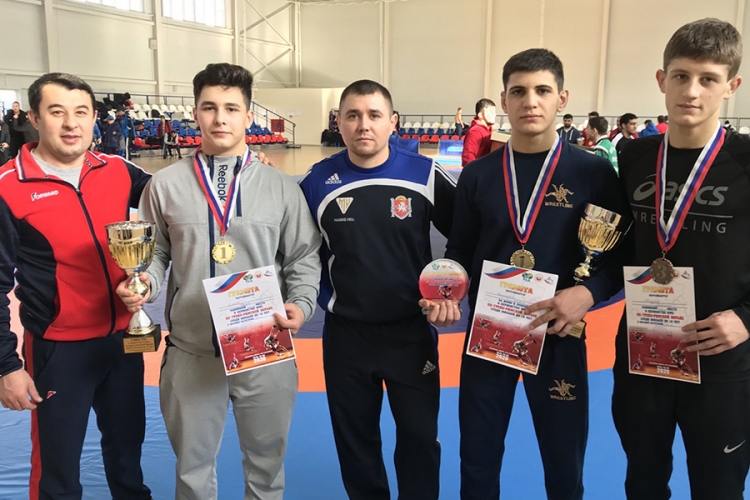 У крымских классиков – три медали на юношеском первенстве ЮФО в Адыгее, у севастопольских – две