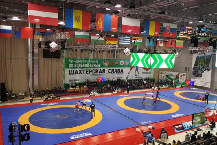 Крымчане приняли участие в международном борцовском турнире «Шахтерская слава» в Кемерово