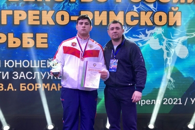 Рефат Муединов – бронзовый призер первенства России по греко-римской борьбе среди юношей до 16 лет