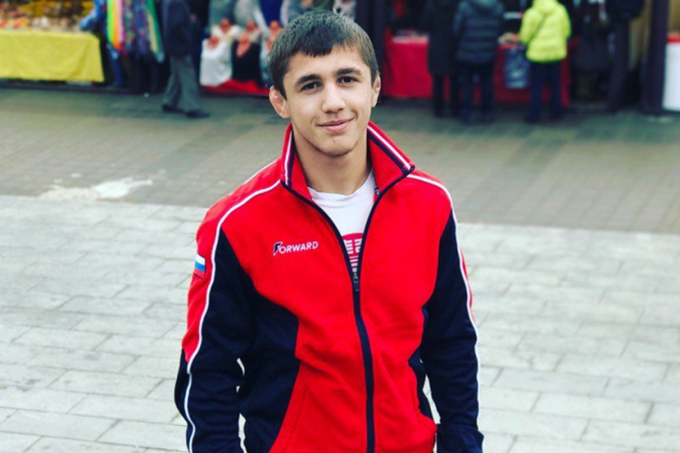 Симферополец Эмин Сефершаев – победитель первенства России среди юниоров!