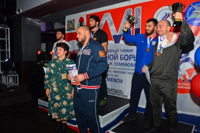 Все победители и призеры международного турнира по вольной борьбе в Нефтеюганске
