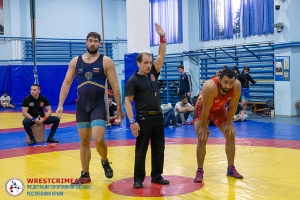 В Алуште определились чемпионы Крыма по греко-римской борьбе