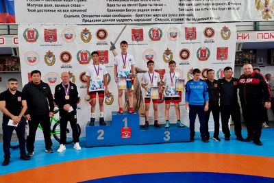 У юных крымских борцов – три медали на Всероссийских соревнованиях в Волгограде