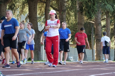 Кадетская сборная России по женской борьбе почти месяц тренировалась в Алуште