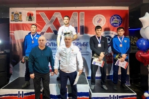 У крымских борцов-вольников – три медали на международном турнире в Нефтеюганске
