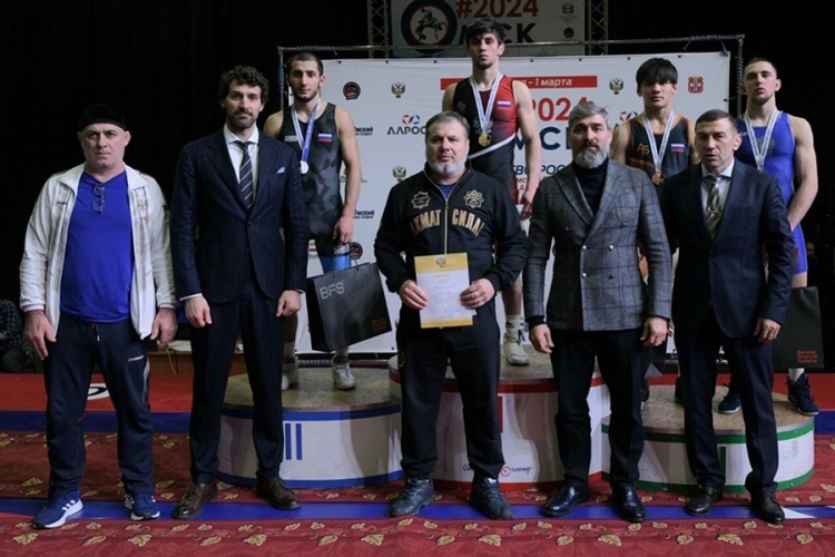 Все победители и призеры первенства России по греко-римской борьбе среди юниоров до 21 года