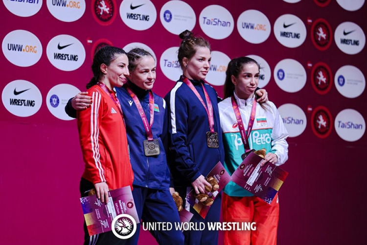 Все победители и призеры чемпионата Европы по женской борьбе