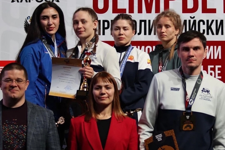 Все победители и призеры предолимпийского чемпионата России по женской борьбе