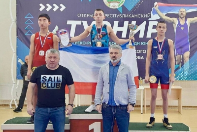 Семь медалей завоевали юные крымские борцы на Всероссийском турнире в Адыгее
