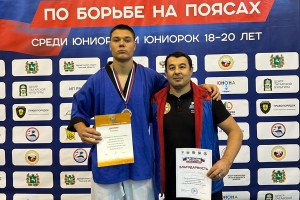 Камиль Ферзуллаев – бронзовый призер юниорского первенства России по борьбе на поясах